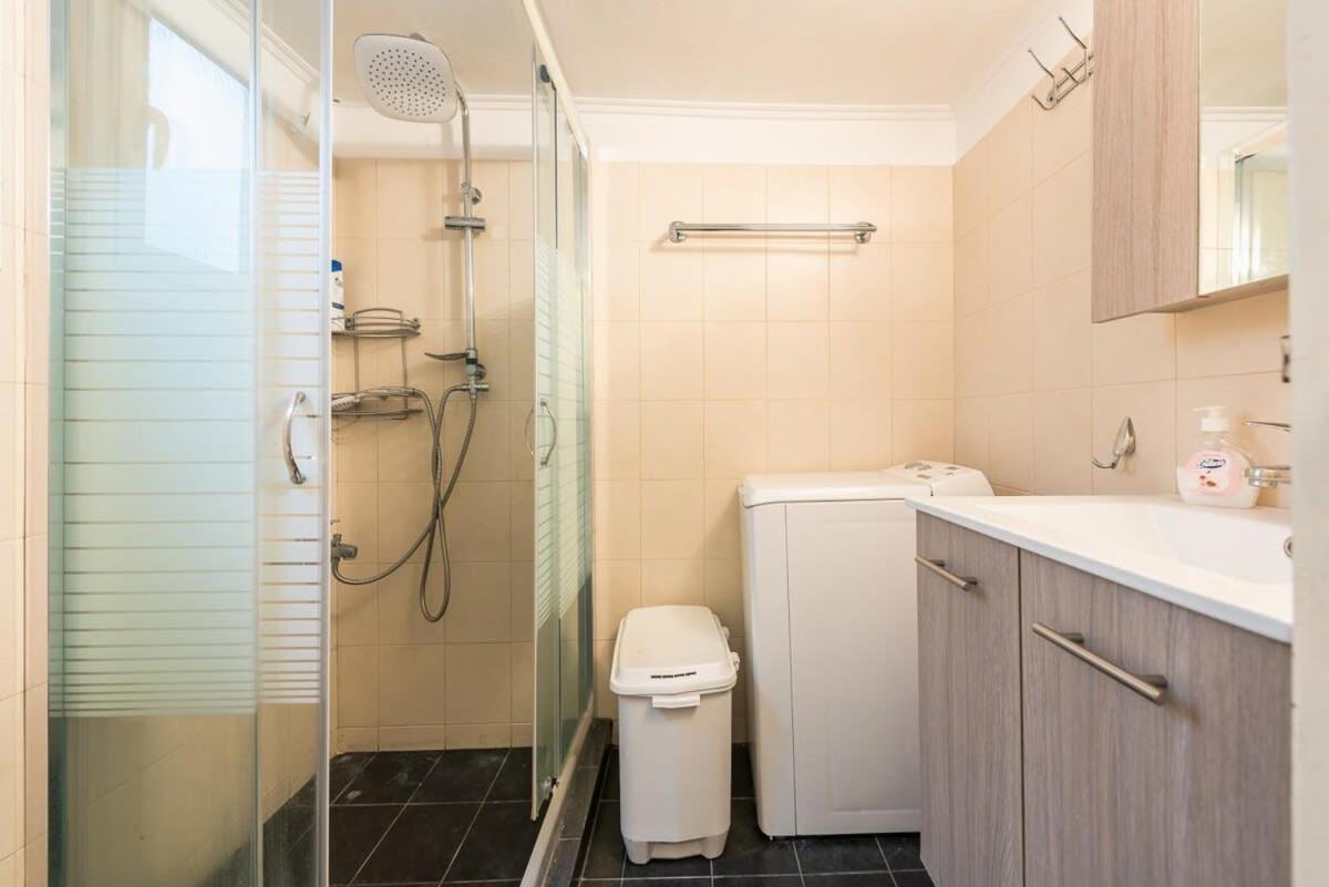 Topfloor Central Apt With Urban Views,3' To Metro 아테네 외부 사진