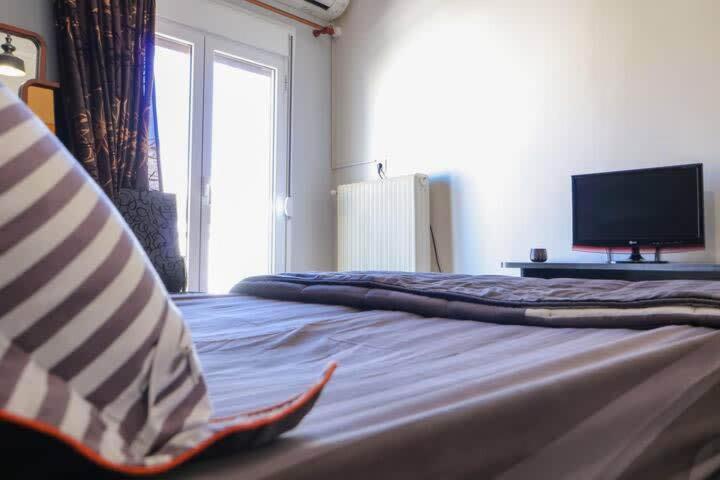 Topfloor Central Apt With Urban Views,3' To Metro 아테네 외부 사진