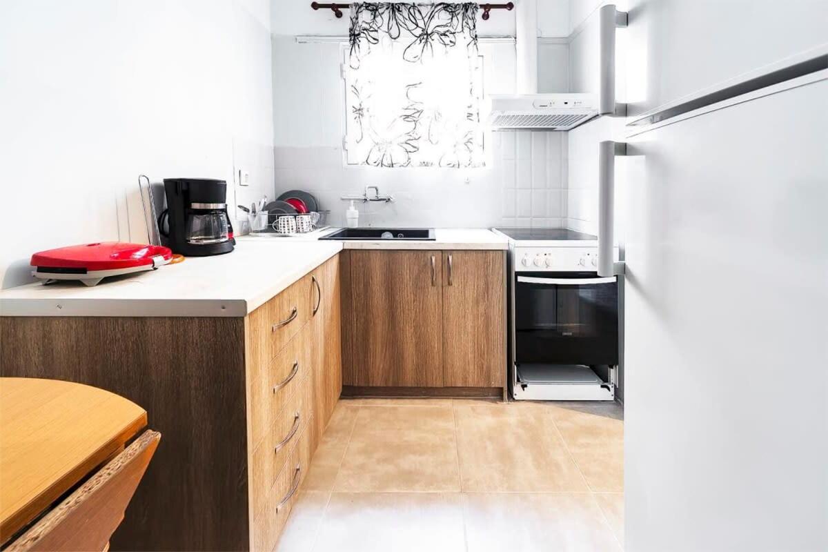 Topfloor Central Apt With Urban Views,3' To Metro 아테네 외부 사진