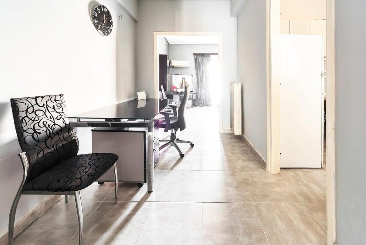 Topfloor Central Apt With Urban Views,3' To Metro 아테네 외부 사진